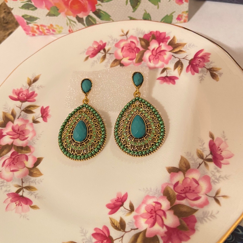Absolutely Adorable Pair Of Earrings News